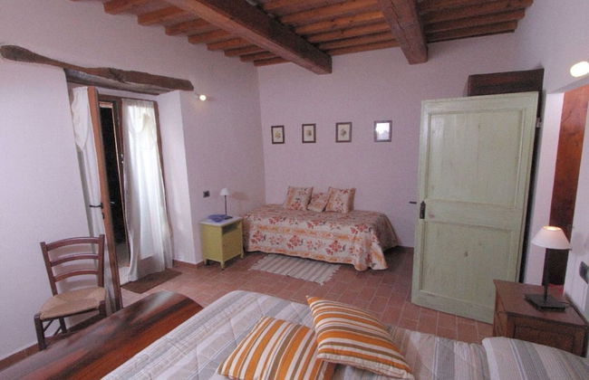 Graceful Holiday Home in Acqualagna With Swimming Pool - Foto 8