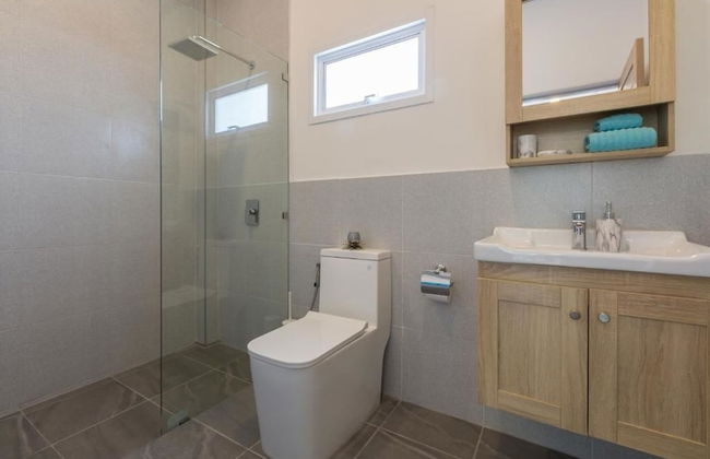 Sam-kah Karibu Beach House - Photo 13