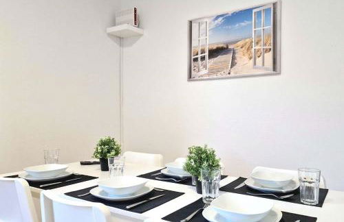 Modern 6-Bedroom Apartment with Rooftop Terrace, free Wi-Fi and Parking- MND01 - Foto 15