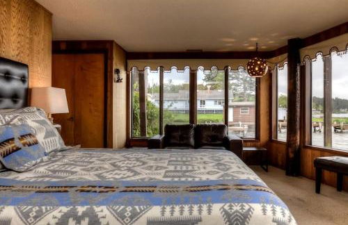 Breathtaking Beach House with Fireplace and Gorgeous Sights in Otis, Oregon - Foto 21