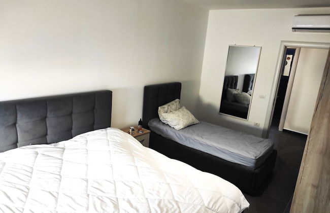 Seafront Apartment in Durres - Photo 4