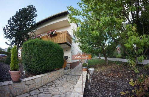 Ferienhaus mit zwei 4 Sterne Wohnungen bei Limburg - Foto 9