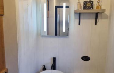 Tolverne Luxury Shepherd's Hut - Foto 9