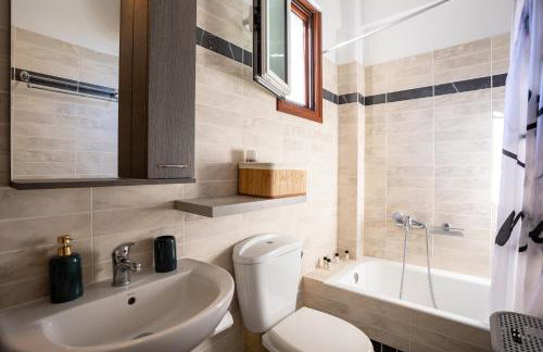 Il Gusto Rooms - Avia Seaview Retreat! - Foto 23