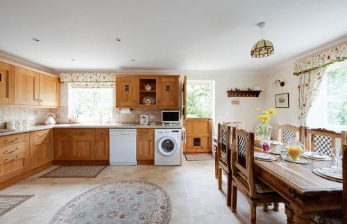 Oak Tree Cottage, Charming, Rural New Forest Home - Foto 17