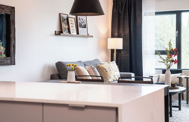 The Selkirk House by Revelstoke Vacations - Photo 20