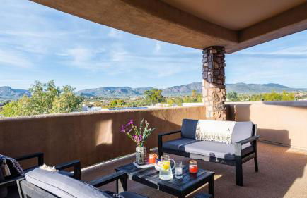 Sunbeam by Avantstay Elegant, Private Desert Home w/ Infinity Pool, Spa & View - Photo 21