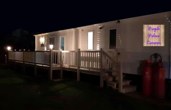 Inviting Beautiful 3-bed Caravan in Ingoldmells - Photo 12