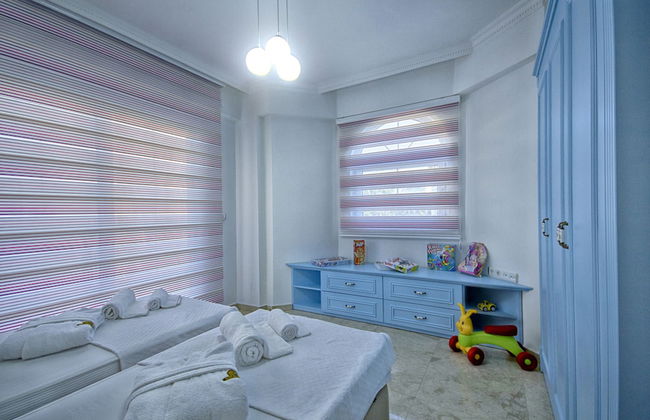 Helios Villa - Photo 5