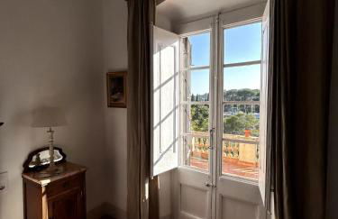 Can Rovira - Stunning Neoclassical Mansion, Just 20 min drive from Barcelona City Center, Ideal for groups and families - Foto 39