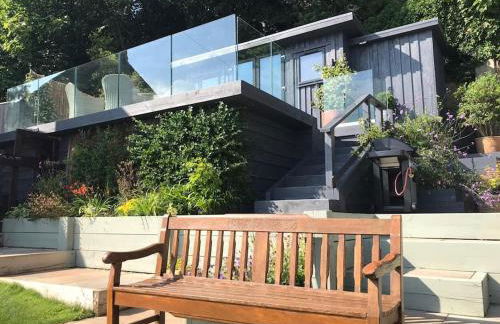 A Cotswold Cabin with Great Views and a Hot Tub - Foto 1