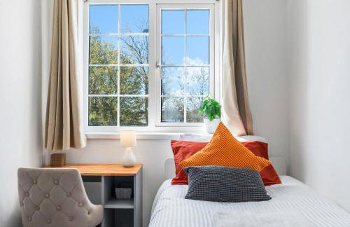 6 bedroom home for contractors and families - Photo 26