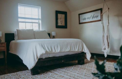 Conestoga Cottage with Hot Tub - Foto 27