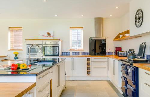 5 Bed in Lower Chapel 90660 - Photo 9