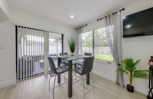 3 Mi to Hard Rock Stadium Retreat with Private Yard - Photo 6