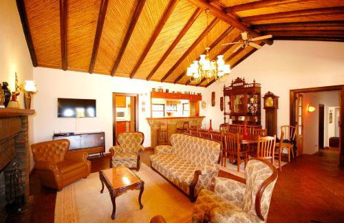 Rustic Villa Tavira with Mountain Views and Pool - Foto 9