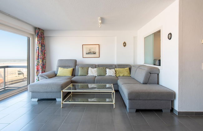 Apartment in Belgium With Stunning Sea View - Photo 13