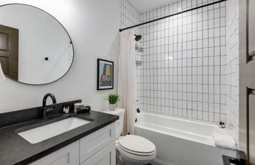 The Gambler - Pool Table Plus Rooftop with Firepit - Foto 70