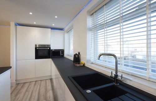 Amazing View Beachfront 3BR 5Beds 7 Guest - Photo 13