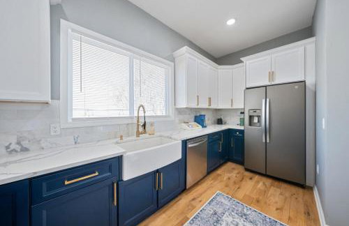 NYC Skyline Views • Near Times Sq • Rooftop Deck - Foto 28