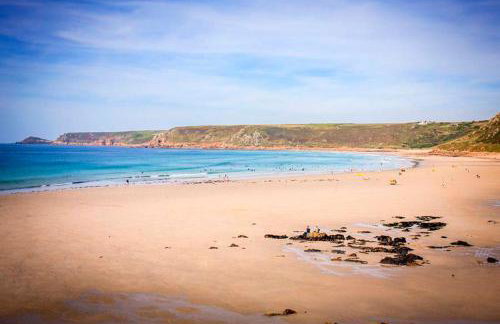 Petra Beach Cottage Great Sea Views Garden - Photo 5