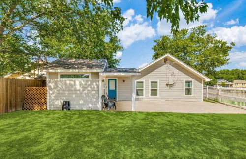 StockYards! Less than 4 minutes-Sleeps 8-Lee House - Foto 33