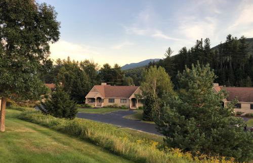 F3 Fairway Village Condo with great mountain views, 8 minute walk from Omni Mount Washington Hotel! - Foto 23
