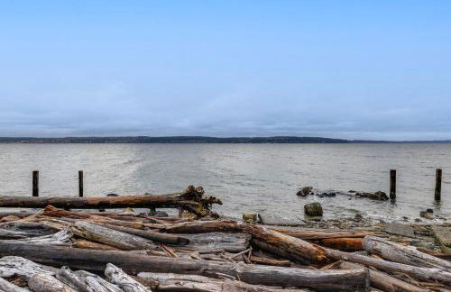 Water Views Whidbey Island Hideaway with Deck - Foto 26