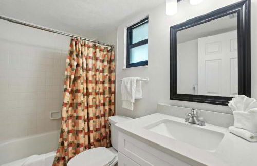 Resort Views and Close to Lobby - Foto 20