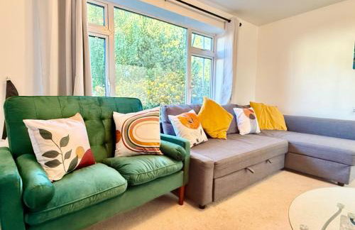 3-Bedroom spacious House, Private garden, Prime location, WiFi, Netflix - Foto 5