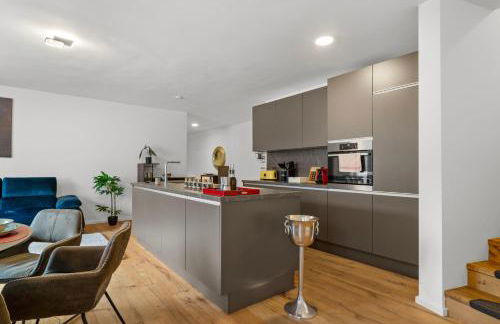 Lit Living - Luxury House - Box Spring - Parking - Exclusive Kitchen - Foto 27