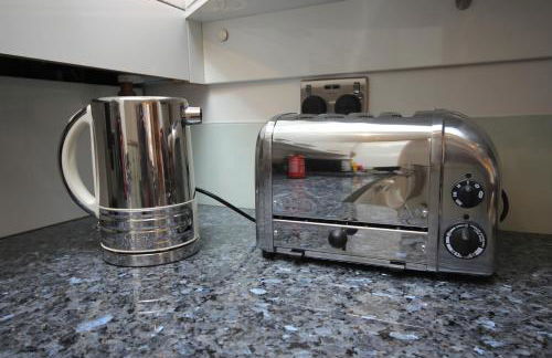 Cambridge city centre immaculate 2 bed apartment - Foto 22