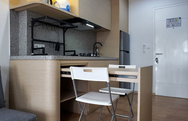 Minimalist And Cozy 2Br At La Hub City Apartment - Photo 8