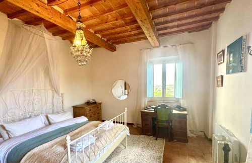 Two Bedroom Apartment with Breathtaking Views Large Balcony in a Cool Umbrian Village - Foto 6