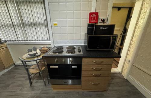 Ground Floor Cute & Cozy - 1 Person Studio - South Pier - Foto 9