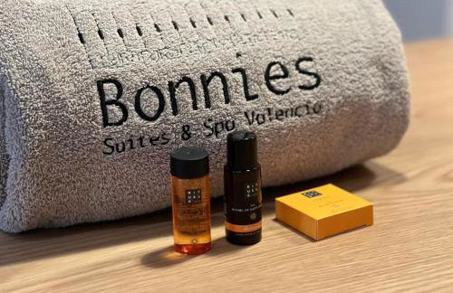 BONNIES Suites & Spa Valencia - Photo 43
