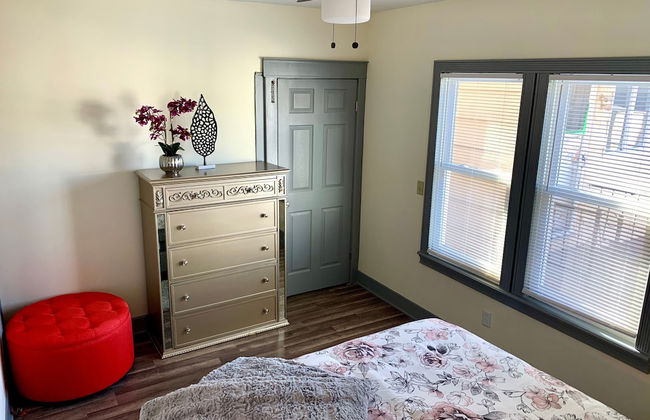 The Trotter Manor - With Private Yard & Parking, Near Falls & Casino by Niagara Hospital - Foto 2