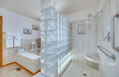 Stunning Calhan Home with Indoor Pool! - Foto 19