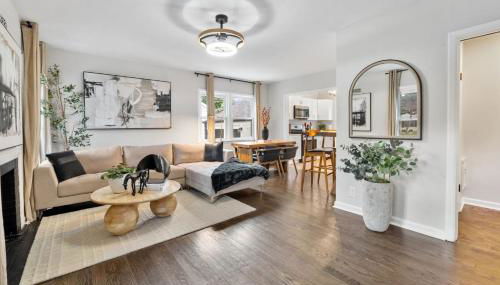 Relax & Play - 4BR Home with Game Room for Family & Outdoor Area - Foto 1