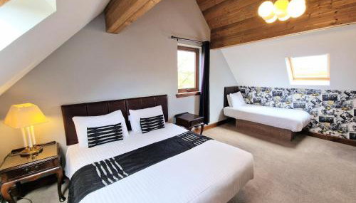 Lbtie Lodge with Two Private Hot Tubs - Fife - Loch Leven - Lomond Hills - Foto 4