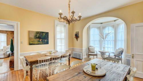 Historic Brookfield Farm Home about 14 Mi to Milwaukee - Foto 2