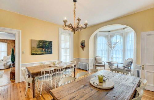 Historic Brookfield Farm Home about 14 Mi to Milwaukee - Foto 2