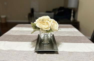 Modern Three Bedrooms House Nike Intel - Foto 11