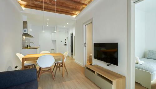 Vibrant and modern apartment - Foto 2