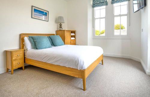 Towennan - four bedroomed apartment in quiet seaside village. - Foto 10