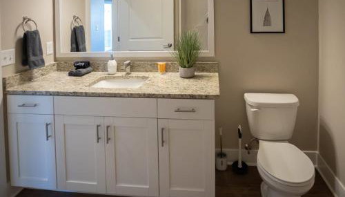 Modern 2BR 2BA New Build Condo with Garage & Patio - Foto 5