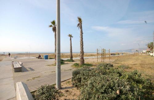 Lets Holidays New Flat Beachfront In Castelldefels - Foto 31