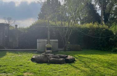 Private Island Glamping on riverbank with Hot tub - Foto 15