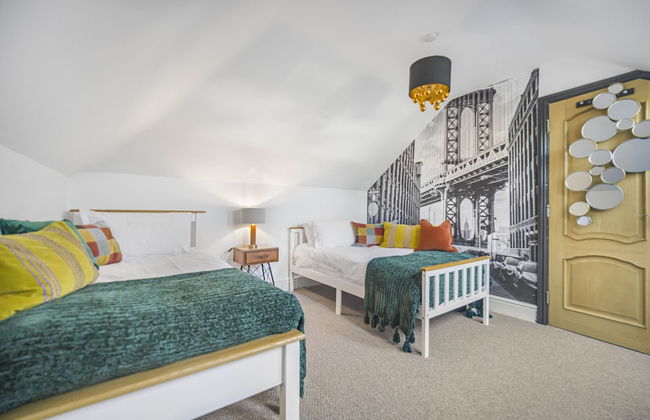 Coach House - Photo 4