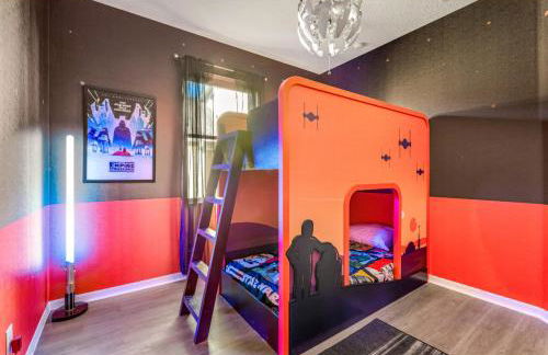 4BR Family Friendly Themed Pool Home Near Disney - Foto 2